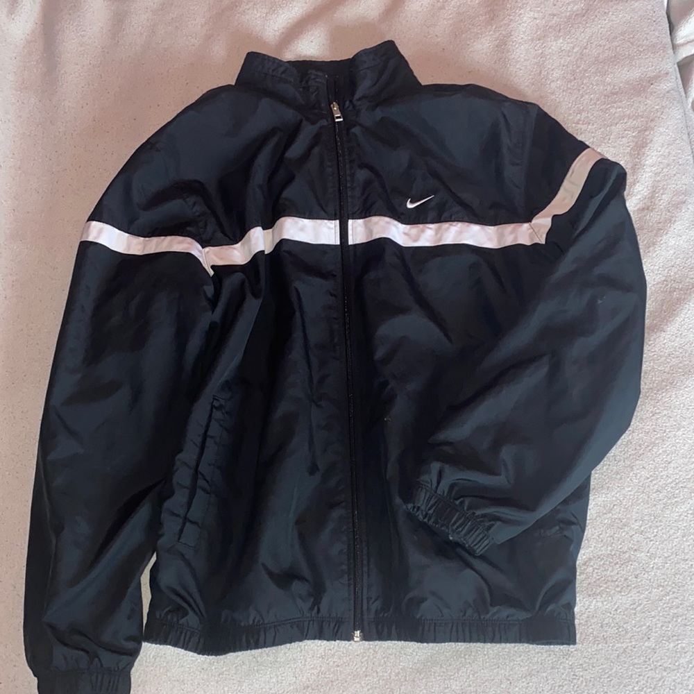 black nike windbreaker